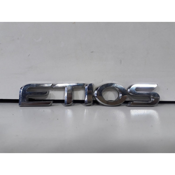 Emblema Tampa Traseira Porta Malas Toyota Etios 
