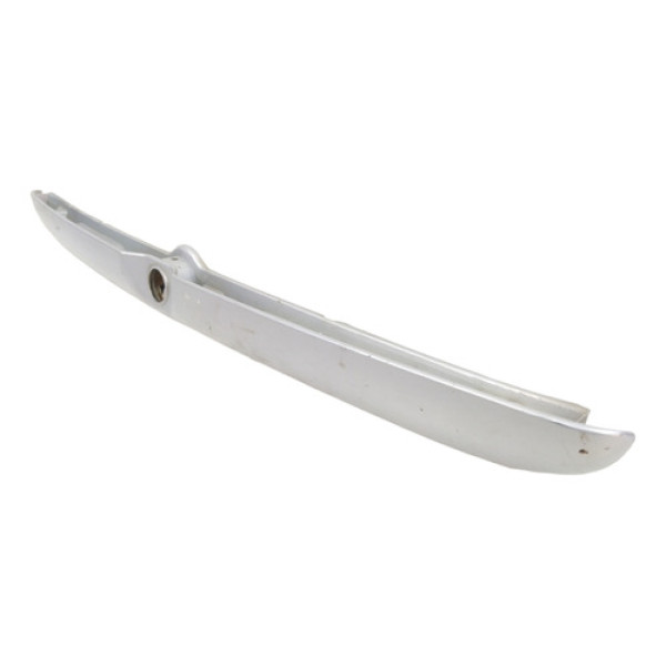 Moldura Tampa Traseira Gm Corsa 1997 1998 1999 2000 A 2002