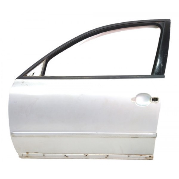 Porta Dianteira Esquerda Volkswagen Passat B5 1997 A 2005