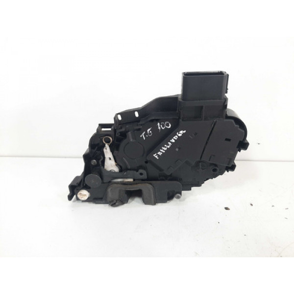 Fechadura Traseira Esquerda Freelander 2 2007 2008  A 2012