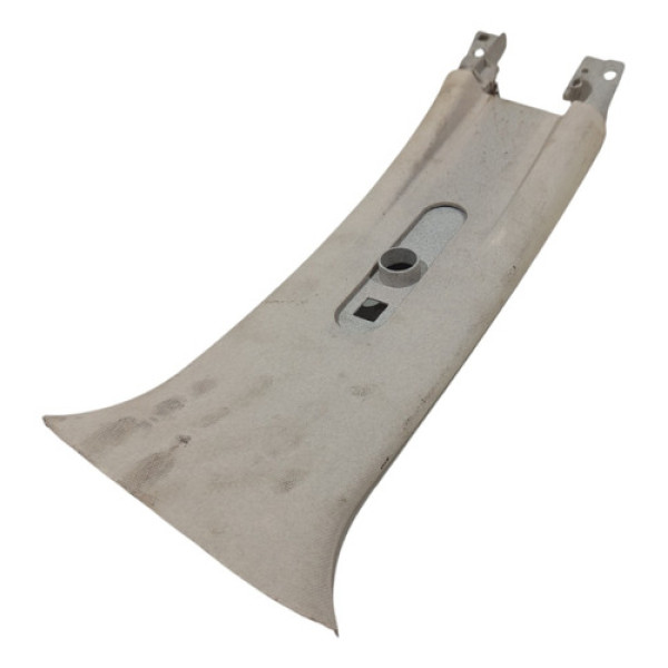 Mondura Coluna Central Esquerdo Fiat Punto 2009 2010 A 2015