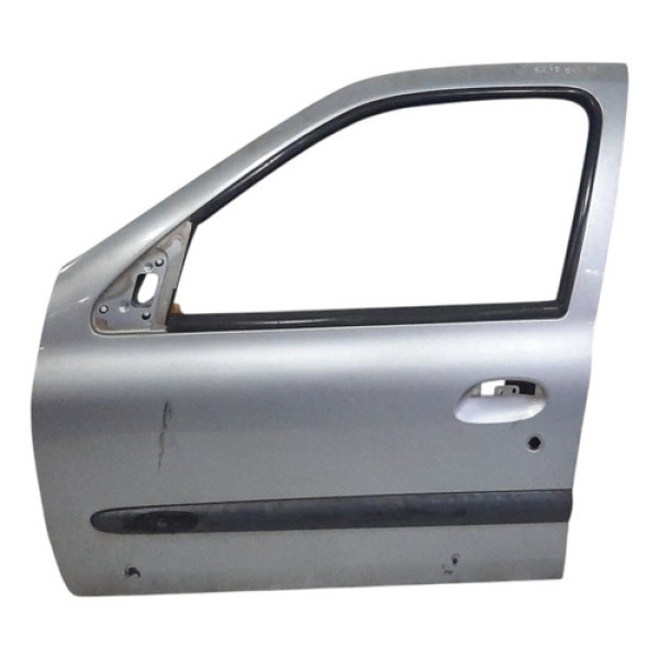 Porta Dianteira Esquerda Renault Clio 2005 2006 2007 A 2012