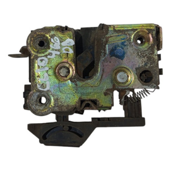 Fechadura Porta Dianteiro Direito Renault Clio 2000 A 2012