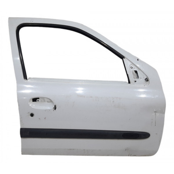 Porta Dianteira Direita Renault Clio 2000 A 2012 C/ Avaria