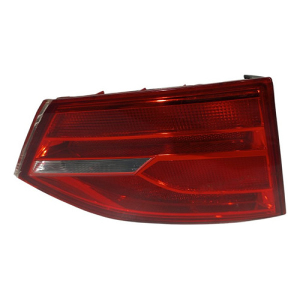 Lanterna Traseira Esquerda Volkswagen Jetta 2.0 2014 Avarias