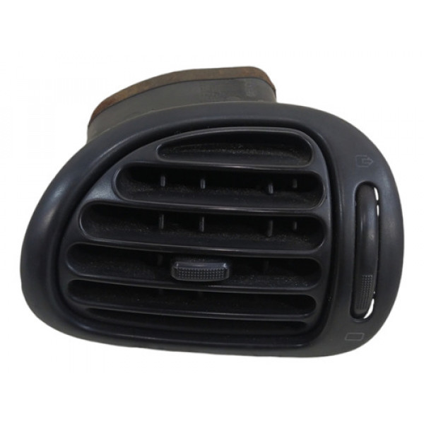 Difusor Ar Dianteiro Direito Peugeot 206 1999 2000 A 2010