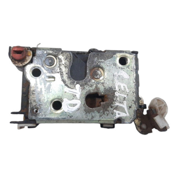 Fechadura Porta Traseira Direita Celta 2008 A 2014 C Detalhe