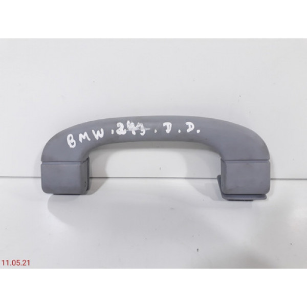 Pega Mão Apoio Braço Dianteiro Direito Bmw 118i 2007 A 2012