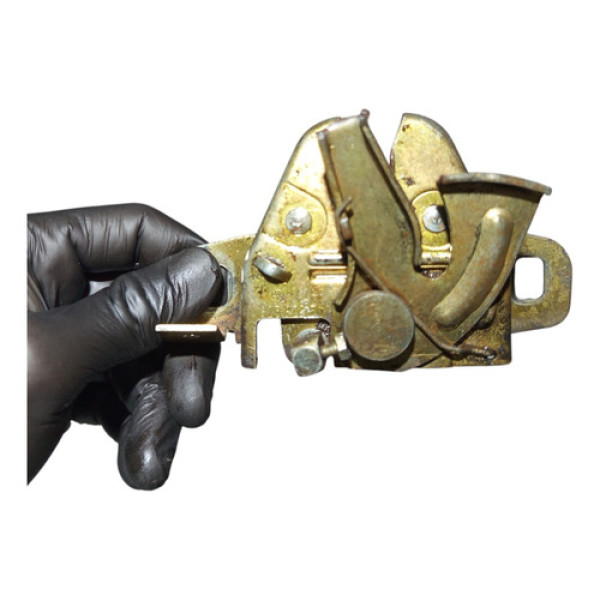 Fechadura Trava Capo Dianteiro Volkswagen Santana 1990-2006