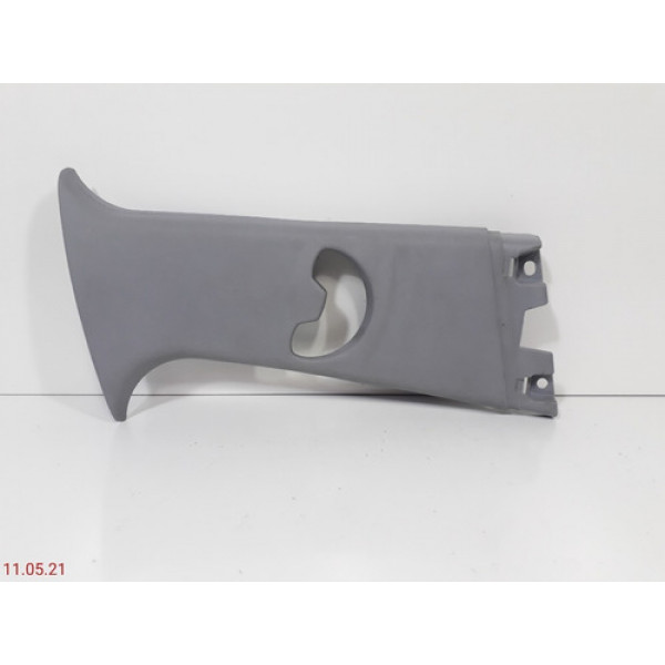 Acabamento Coluna Lado Direito Bmw 118i 2007 A 2012