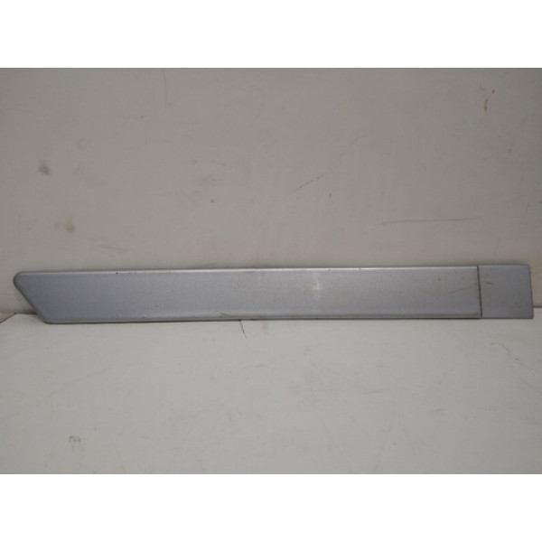 Friso Porta Traseira Direita Hyundai Hb20 2013 2014 A 2016