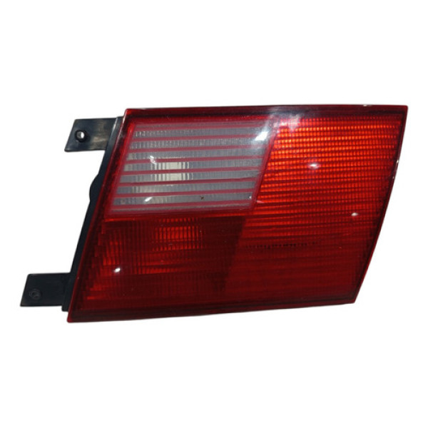 Lanterna Tampa Traseira Direito Vw Santana 99 A 06 C Avaria
