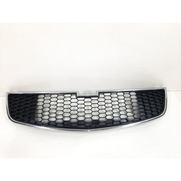 Grade Parachoque Dianteiro Chevrolet Cruze 2011 A 16 Avaria