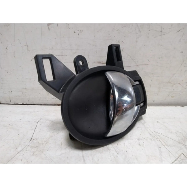 Maçaneta Interna Dianteira Esquerda Nissan Versa 2013 A 2017