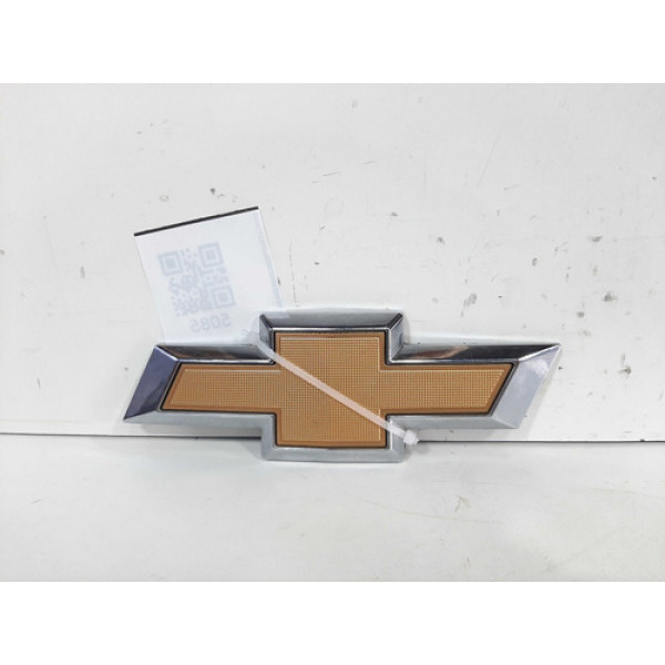 Emblema Tampa Traseira Logotipo Chevrolet Onix 2013 A 2018