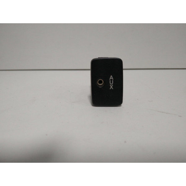 Botão Entrada Aux Hyundai Tucson 2007 2008 2009 2010 A 2012