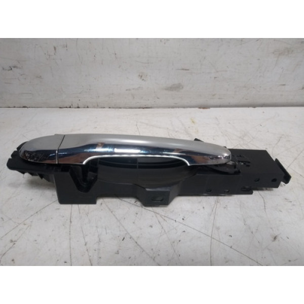 Maçaneta Externa Dianteira Direita Nissan Versa 2013 A 2017