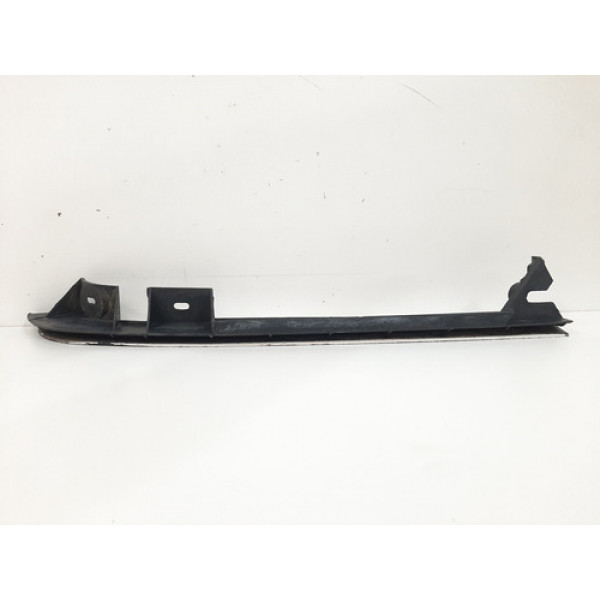 Guia Parachoque Traseiro Esquerdo Vw Van Polo 1999 A 2002