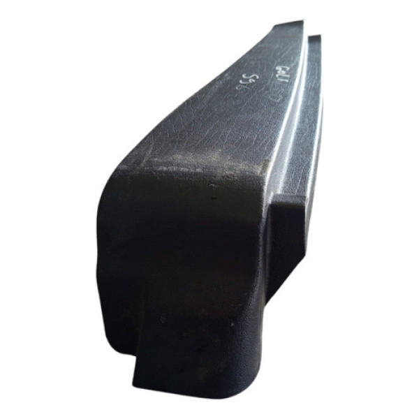 Suporte Tampão Bagagito Traseira Direito Vw Golf 1994 A 1999