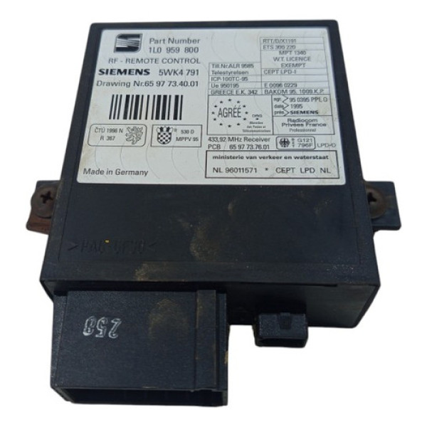 Módulo Central Controle Alarme Vw Polo Classic 1.8 97 A 2002