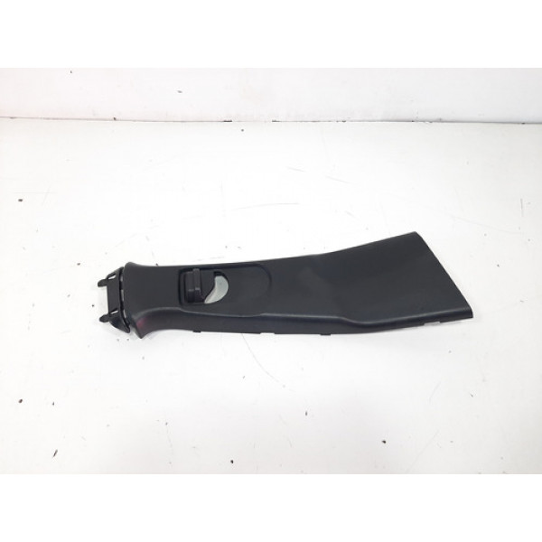 Moldura Coluna Dianteira Direita Mercedes A200 13 A 18