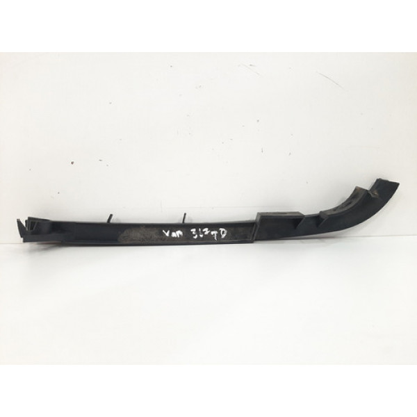 Guia Parachoque Traseiro Direito Vw Van Polo 1999 A 2002