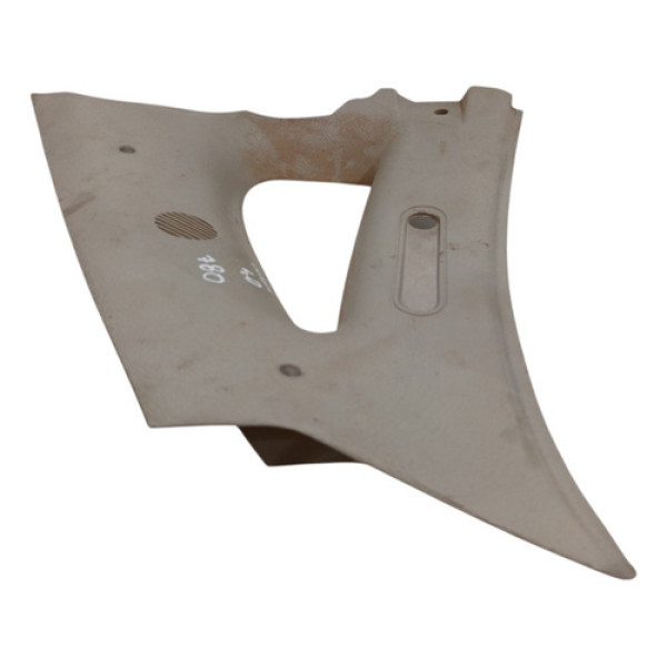 Moldura Coluna Traseira Direita Gm Corsa 2000 2001 A 2012
