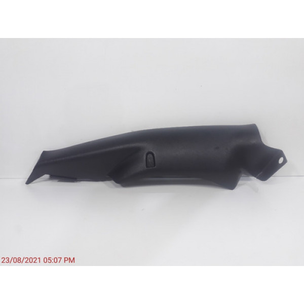 Moldura Coluna Traseira Esquerda Golf Comfortline 08 A 2013