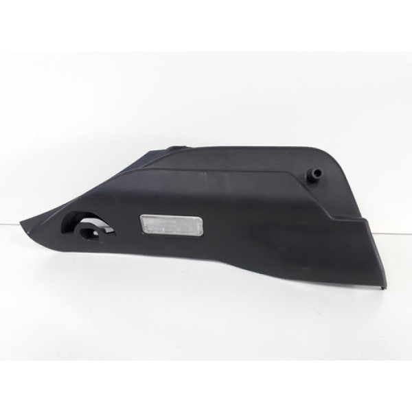 Moldura Superior Esquerda Porta Malas Peugeot 208 15 A 2020